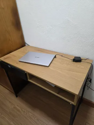 Secretária moderna madeira e metal