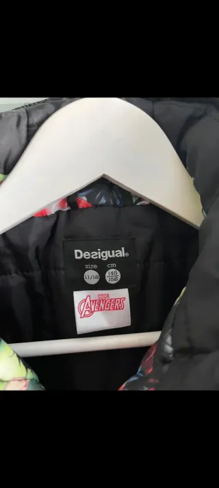 Cazadora Desigual Niño Avengers Talla 11 años