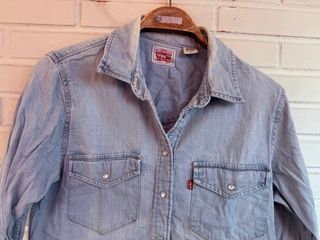 Camisa azul cielo vaquera mujer LEVIS talla S