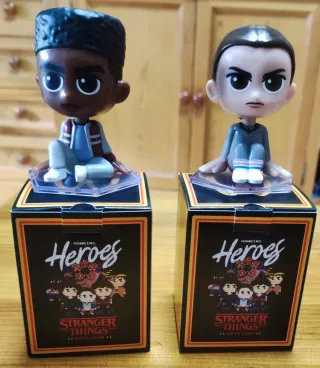 Pareja Figuras Stranger Things