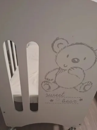 Cuna blanca con osito sweet bear