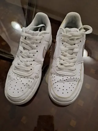 Zapatillas Nike Mujer Blancas y Rosas