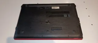 Acer Aspire E5-573-388F Negro/Rojo