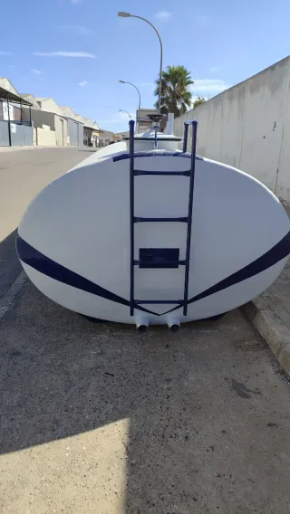 Cuba de agua para transporte