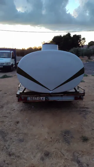 Cuba de agua para transporte