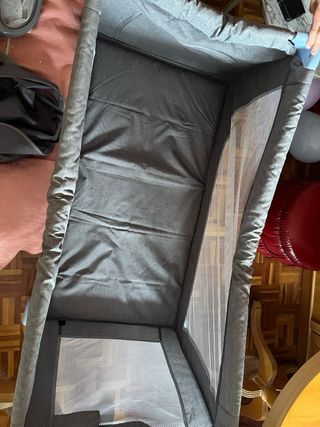 Cuna colecho Joie Roomie Glide gris