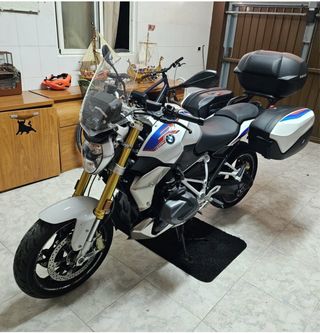 BMW R1250 - Moto de carretera