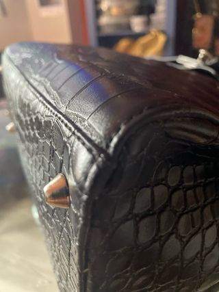 Bolso Negro Simil Croc Clásico cuero PU z