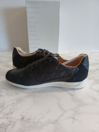 Geox Myria Zapatillas Talla 37.5 Negro