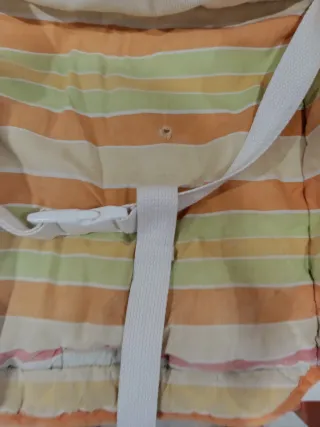 Trona de madera para bebé