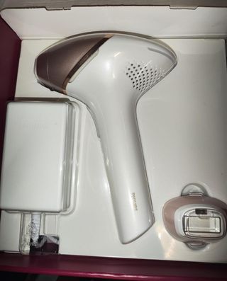 Depiladora Philips Lumea IPL 8000