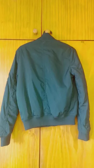 Chaqueta bomber Bershka Talla S