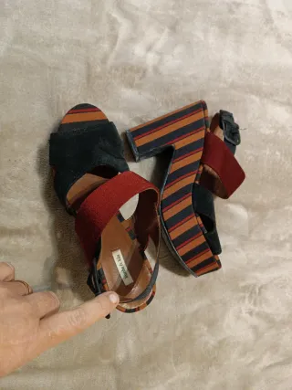 Sandalias de cuña multicolor talla 37