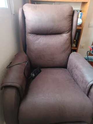 Poltrona reclinabile quasi nuova