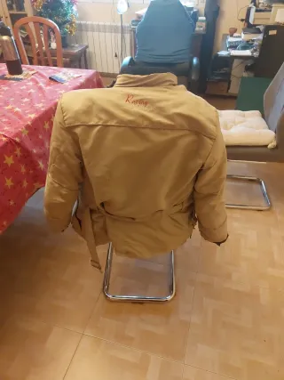 Chaqueta de moto color beige