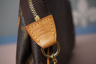 Louis Vuitton Pochette Eva Monogram