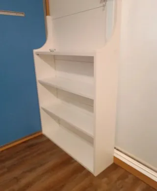 Estantería Blanca de Madera