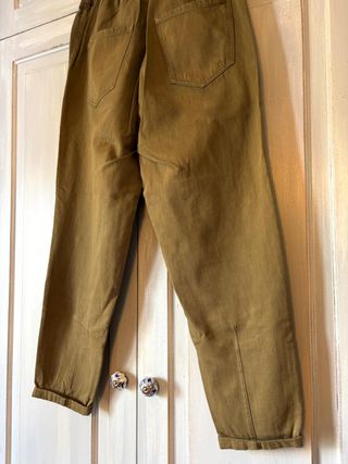 Pantalón Stradivarius Verde Caqui Talla 36