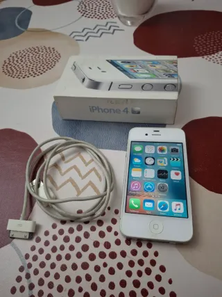 iPhone 4S Blanco con Caja y Cable