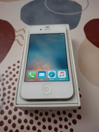 iPhone 4S Blanco con Caja y Cable