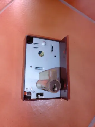 Cerradura JIS de seguridad