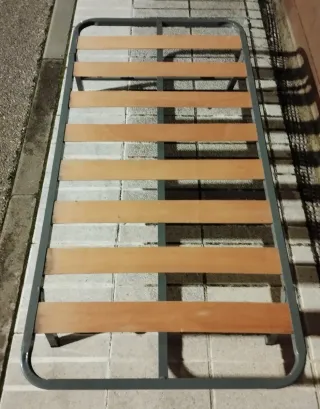 Somier con patas 90x180