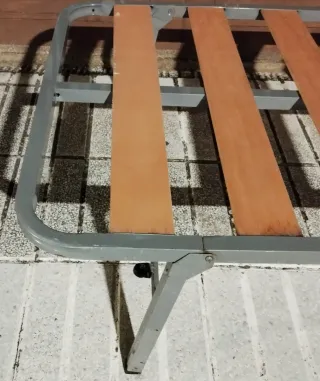 Somier con patas 90x180