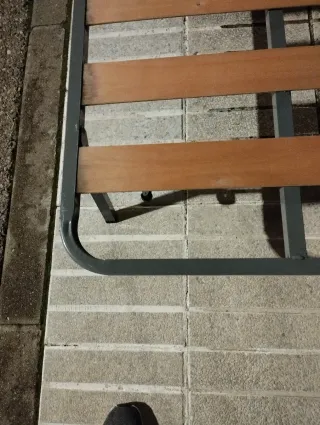 Somier con patas 90x180