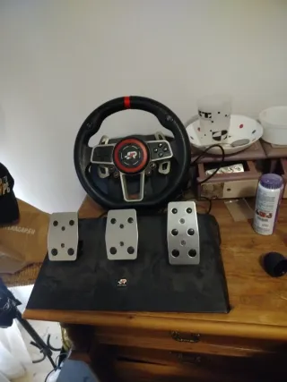 Volante Thrustmaster con Pedales PS