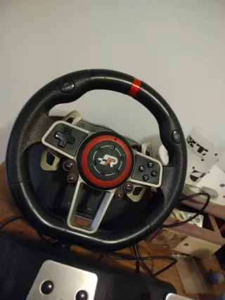 Volante Thrustmaster con Pedales PS