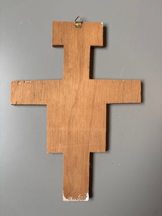 Crucifijo decorativo.