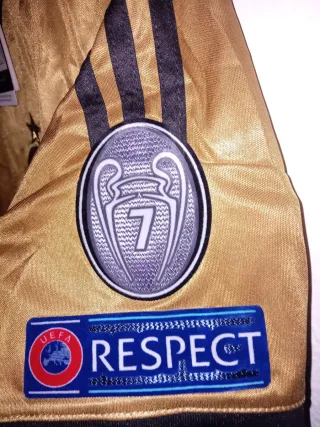 Camiseta futbol vintage Talla L Dorada