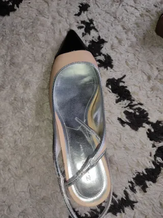 Zapatos de fiesta slingback beige y negro