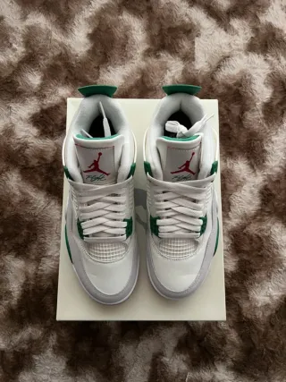 Jordan 4 Verde Blanco Talla 40