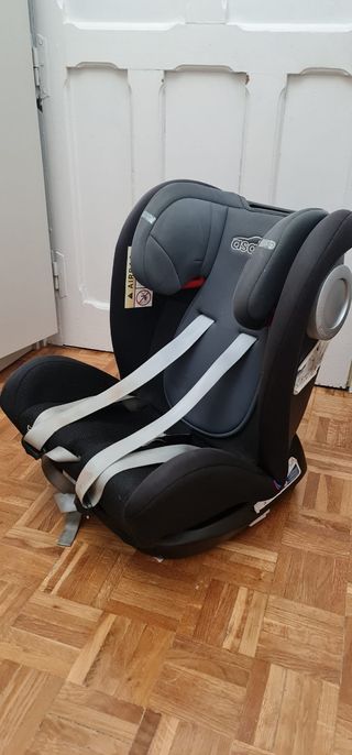 Silla de coche bebé asalvo