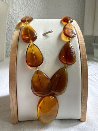 Collar de ámbar con colgante