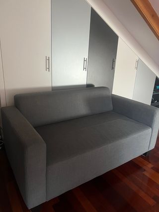 Sofá gris 2 plazas
