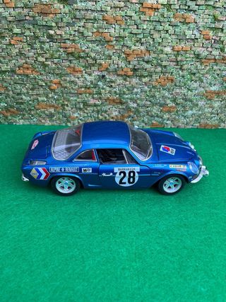 Alpine A110 – Bburago – Escala 1:16 = escala 1:18