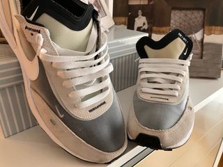 Zapatillas Nike Beige y Gris