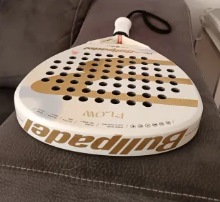 Pala Bullpadel Flow W 24