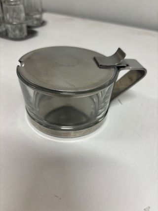 Formaggiera in vetro e metallo