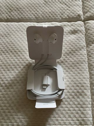 Auriculares Apple EarPods con mando y micro