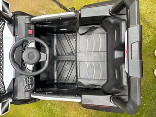 Coche 4x4 para niños.