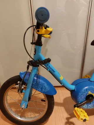 Bicicleta infantil pedales azul btwin