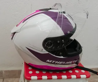 Casco Moto MTHELMETS Blanco y Rosa.