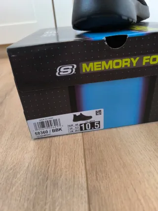 Zapatillas Skechers Negras Talla 44 EUR Nuevas