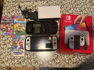 Nintendo Switch OLED in vendita