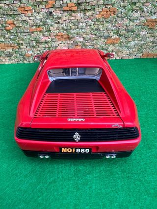 Ferrari 348 tb (1989) – Burago – Escala 1:18