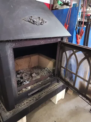 Chimenea Hierro Fundido Negra