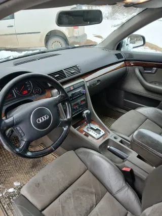Audi A4 1.9 130 automático